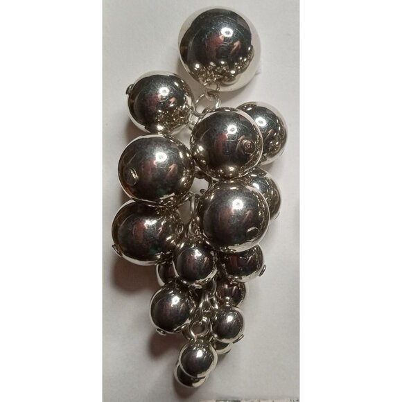 VINTAGE Silver Tone Grape Vine Cluster Dangle Earrings Pierced Ear Post Metallic - Picture 6 of 11